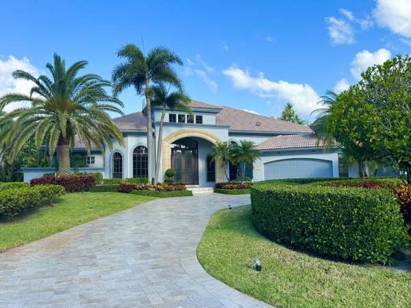 5832 Vintage Oaks CIR, Delray Beach, FL 33484