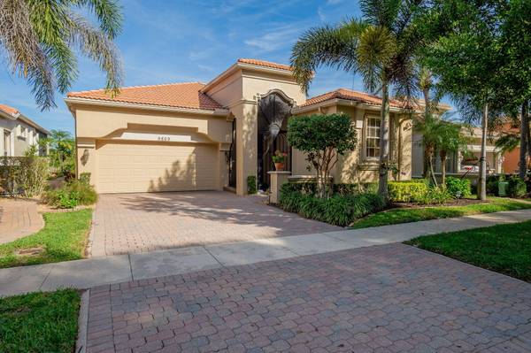 9869 W Via Grande, Wellington, FL 33411