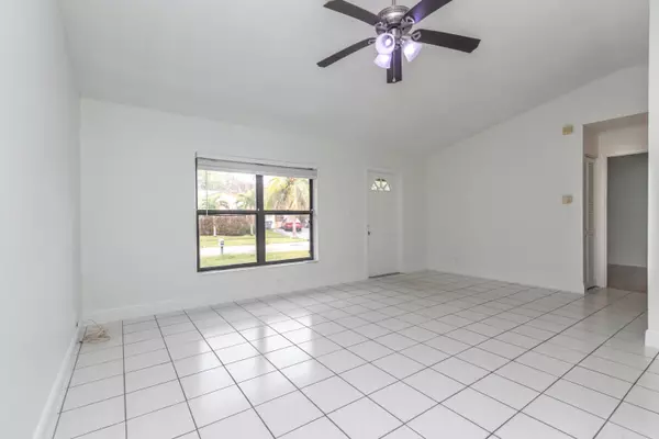 Boynton Beach, FL 33436,7315 W W Willow Springs CIR