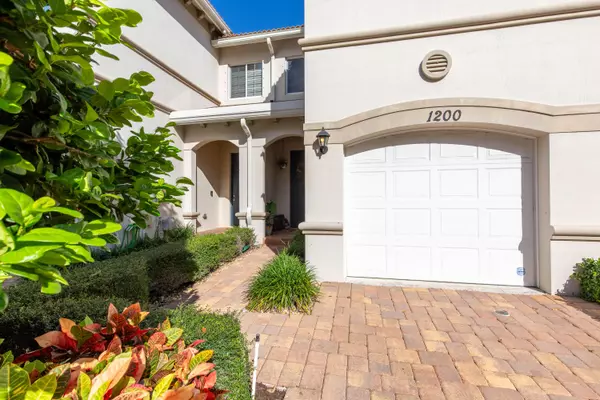 1200 Paisley CT,  Lake Worth Beach,  FL 33461