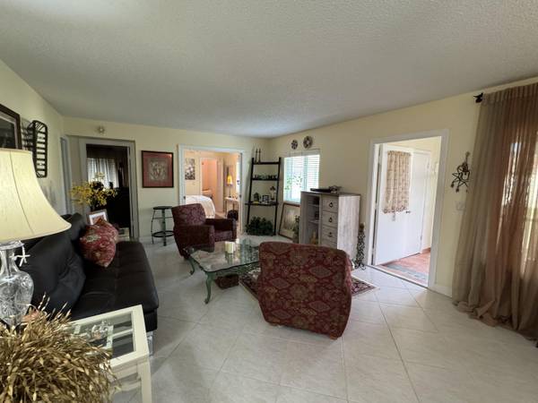 Greenacres, FL 33463,3560 Pine Needle DR B-2