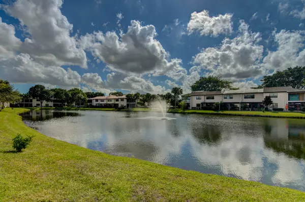 Boca Raton, FL 33433,7911 Eastlake DR 6h