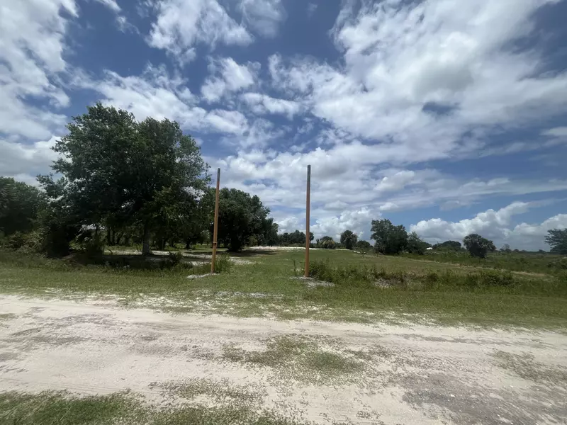 18729 NW 270th ST, Okeechobee, FL 34972