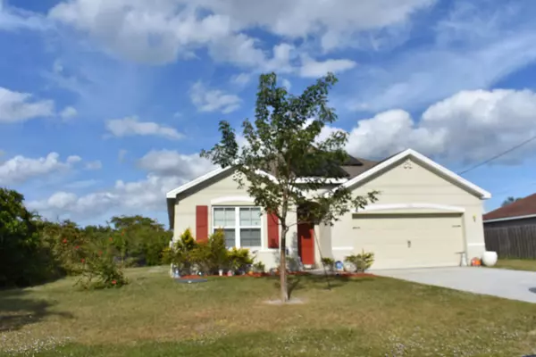 107 SW Glenwood DR, Port Saint Lucie, FL 34984