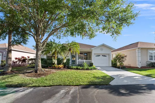 Port Saint Lucie, FL 34986,581 NW Cortina LN