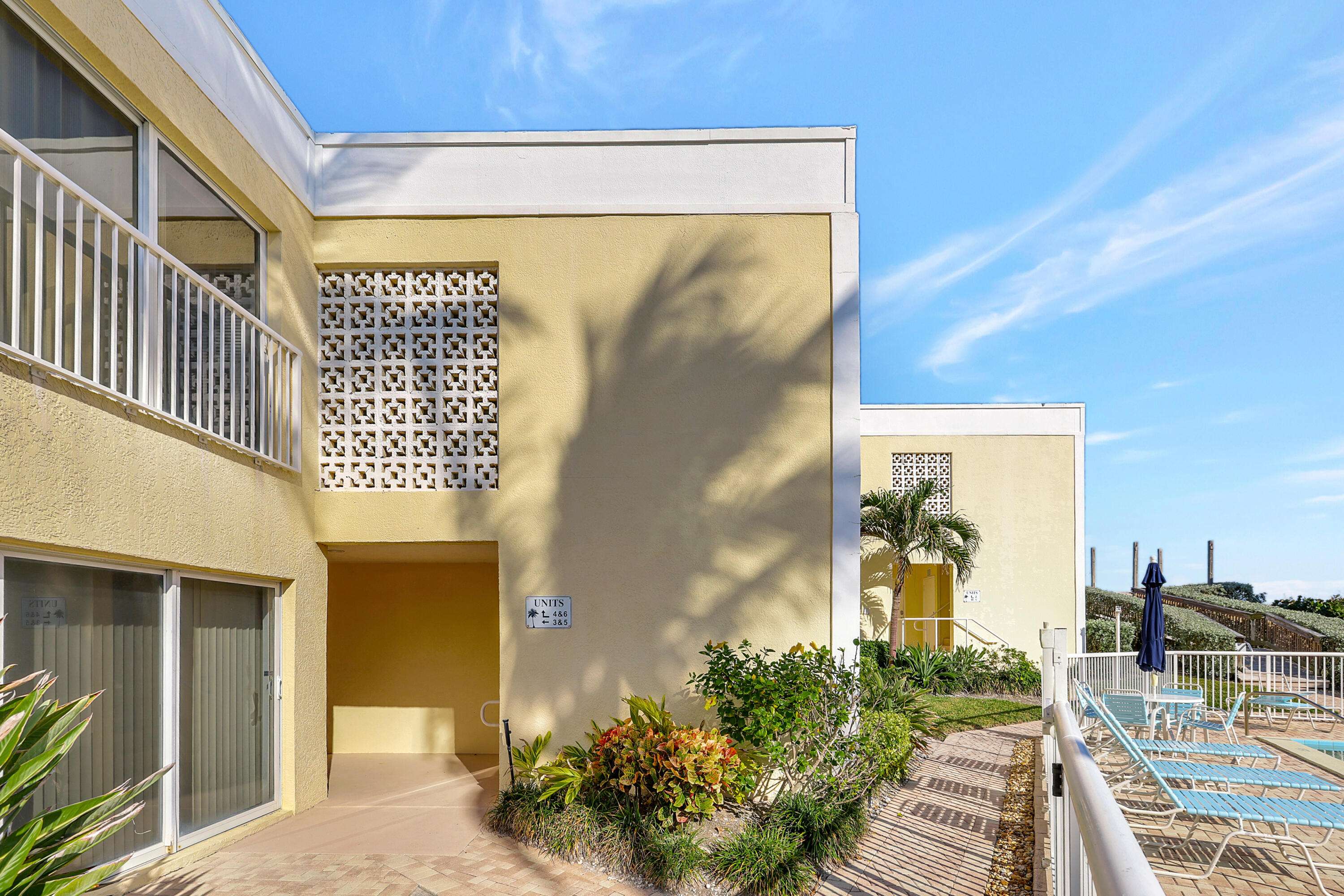 Jensen Beach, FL 34957,3541 NE Ocean BLVD 6