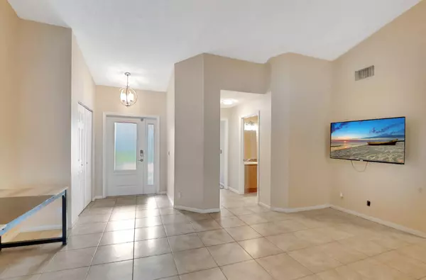 Boynton Beach, FL 33437,9842 Watermill CIR G