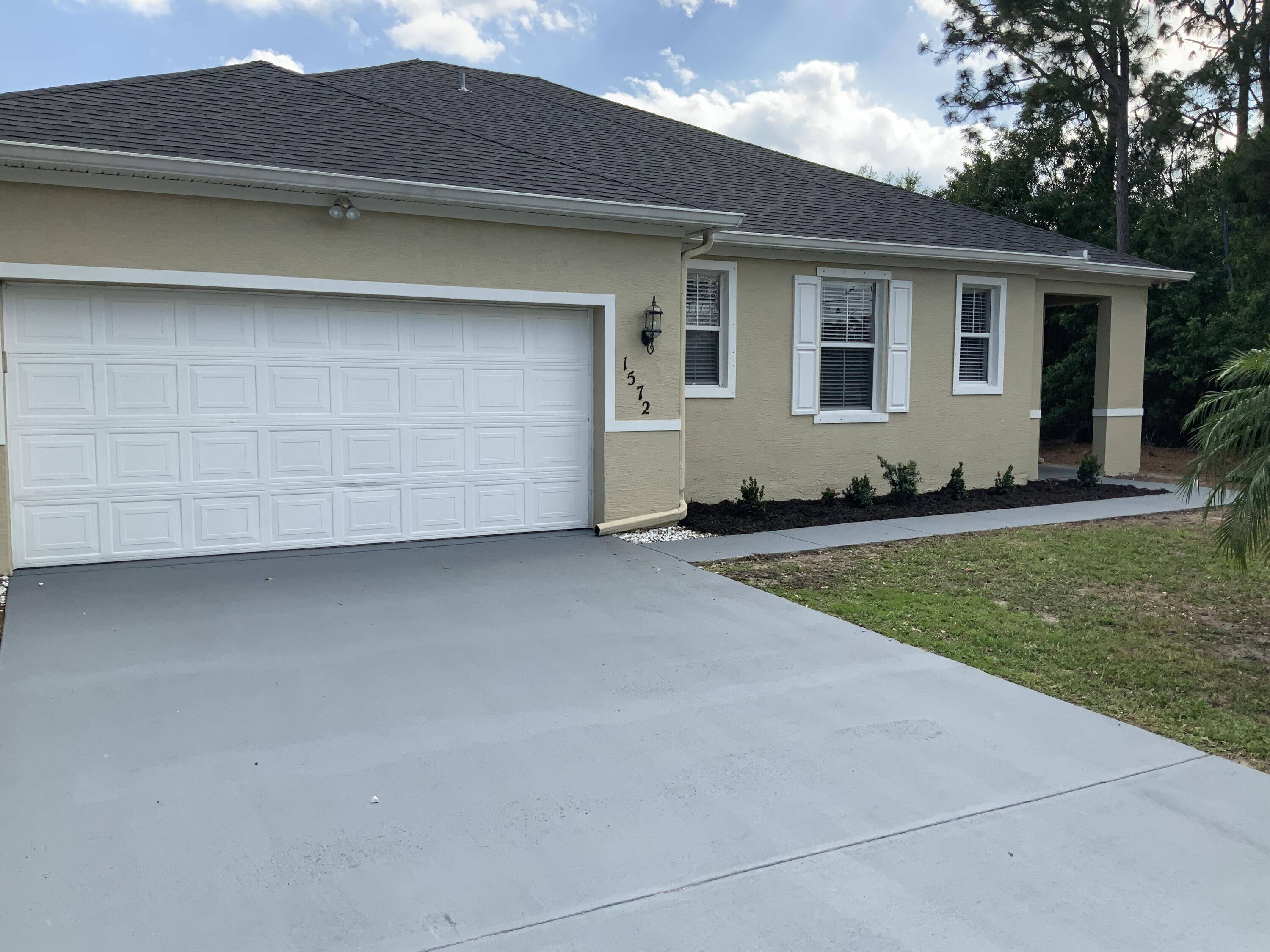 Port Saint Lucie, FL 34953,1572 SW Gager RD