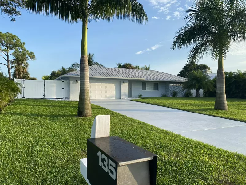 135 NE Naranja AVE, Port Saint Lucie, FL 34983