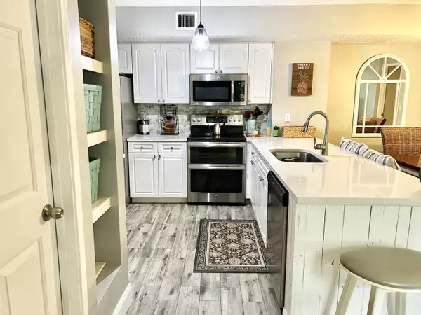 Tequesta, FL 33469,278 Village BLVD 8203