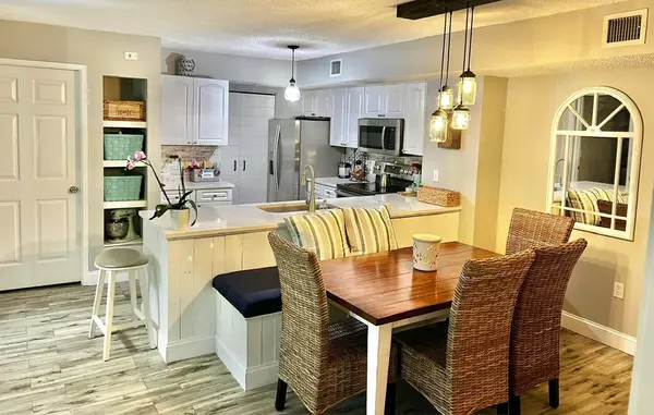 Tequesta, FL 33469,278 Village BLVD 8203