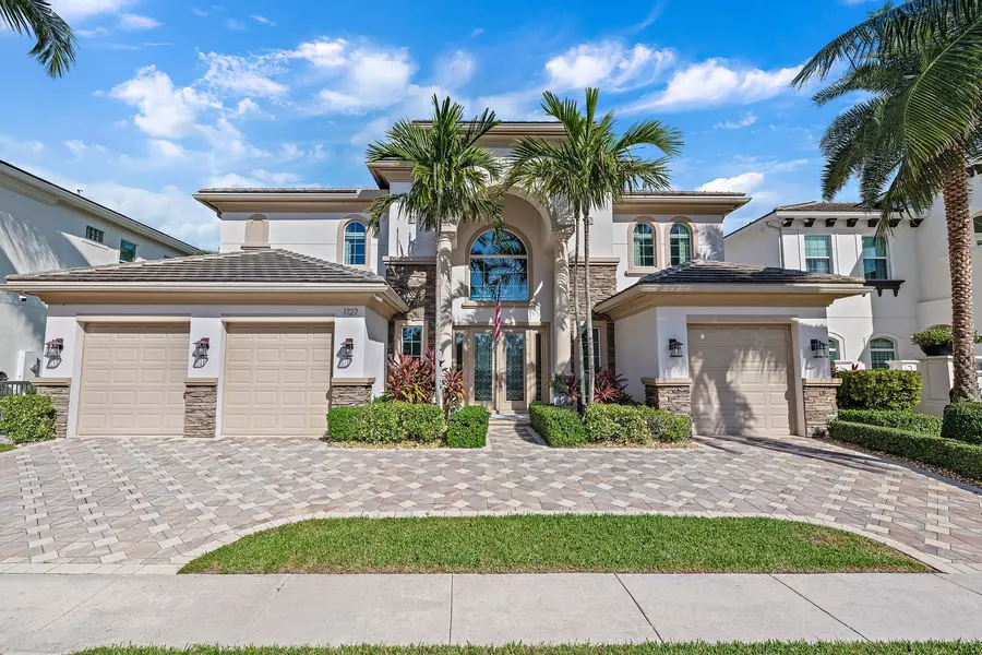 1727 W Hemingway DR, Juno Beach, FL 33408