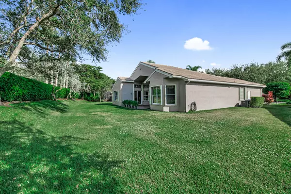 Lake Worth, FL 33467,7757 Royale River LN