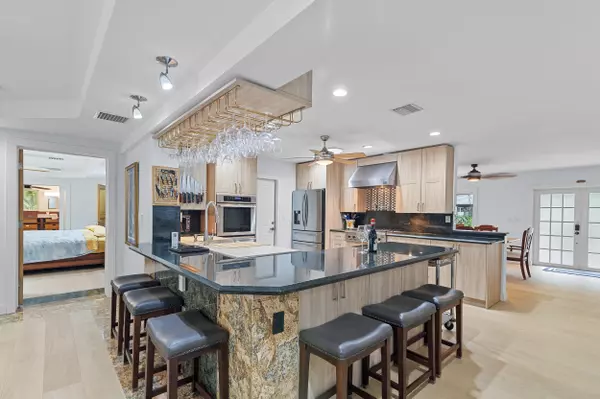 Fort Lauderdale, FL 33315,1550 SW 30th PL