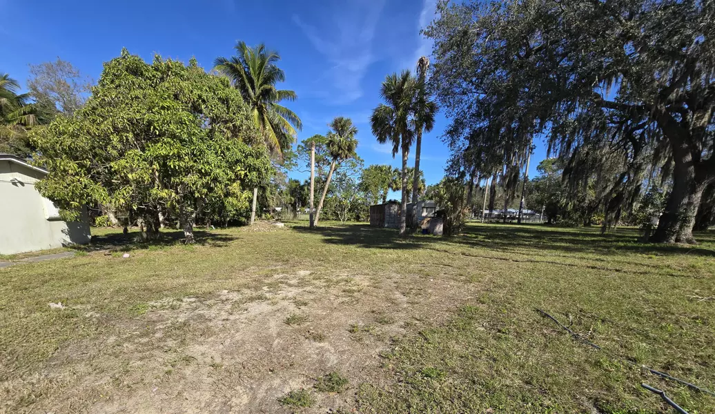 16899 SW Farm RD, Indiantown, FL 34956