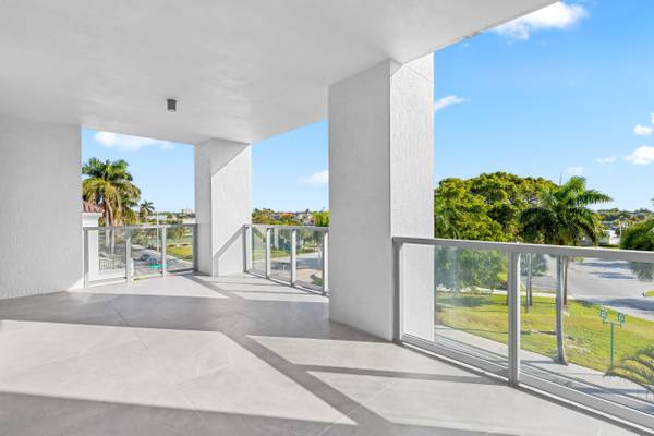 495 E Royal Palm RD 401, Boca Raton, FL 33432