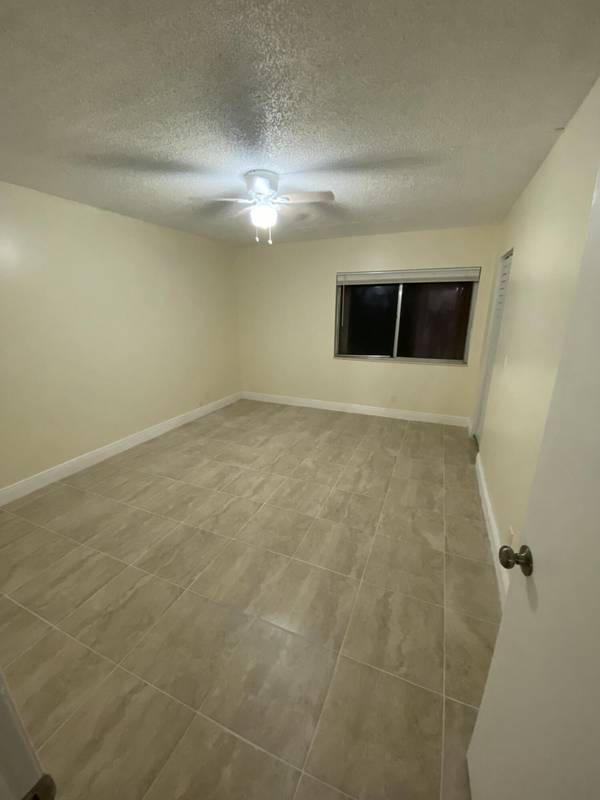 Greenacres, FL 33463,5830 Whispering Pine B1 WAY B-1