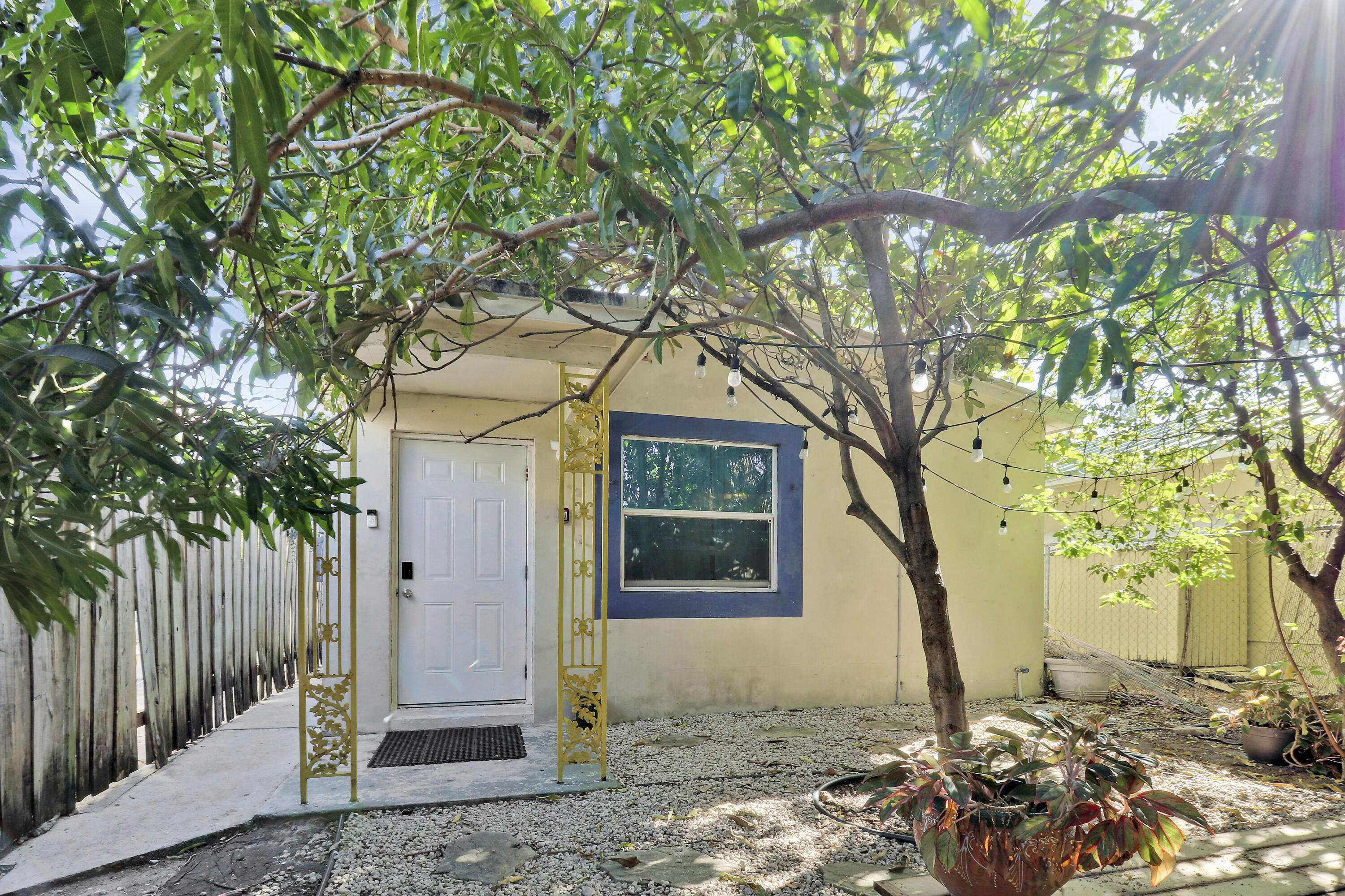 Lake Worth Beach, FL 33460,113 S K ST 2