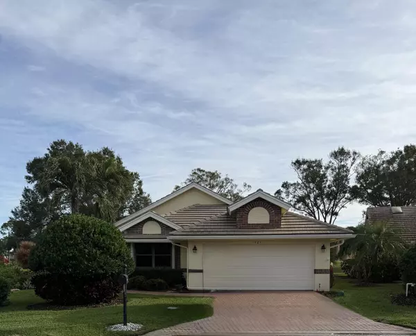 421 SW Jefferson CIR, Port Saint Lucie, FL 34986