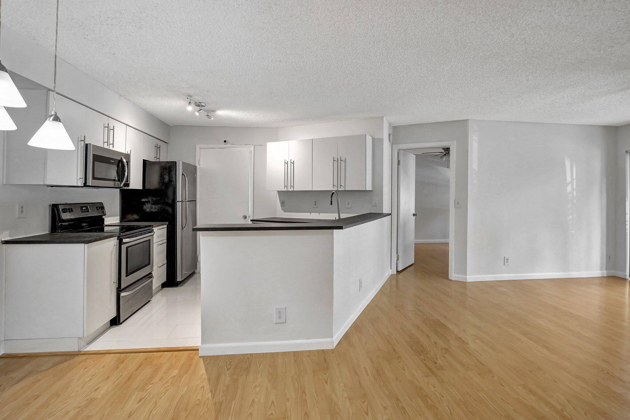 9999 Summerbreeze DR 1005, Sunrise, FL 33322