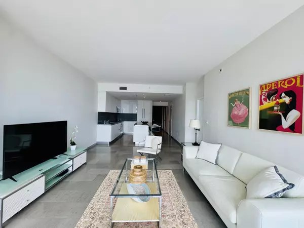 Miami, FL 33130,88 SW 7th ST 1606