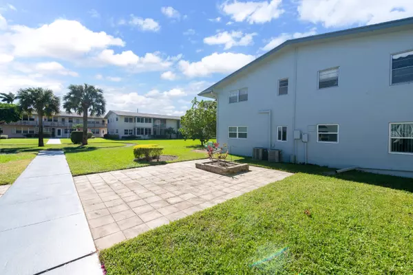 West Palm Beach, FL 33417,46 Waltham B 46