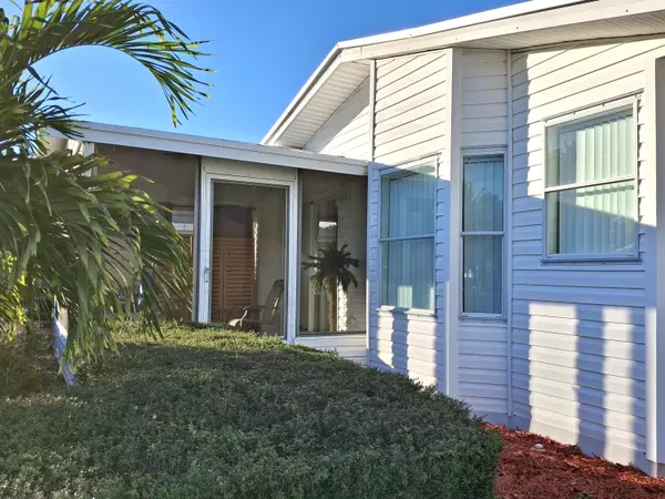 Port Saint Lucie, FL 34952,3804 Meadowlark CIR