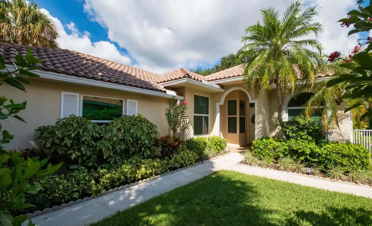 Palm Beach Gardens, FL 33410,209 E Tall Oaks CIR