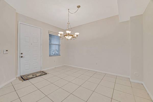 Boynton Beach, FL 33437,7660 Springwater PL 102