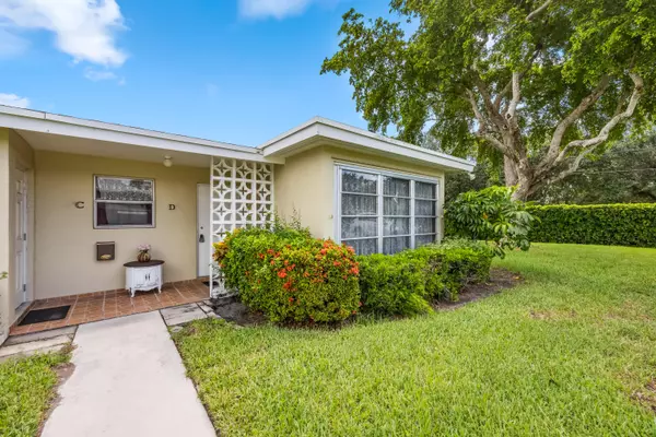 195 High Point TER D, Delray Beach, FL 33445