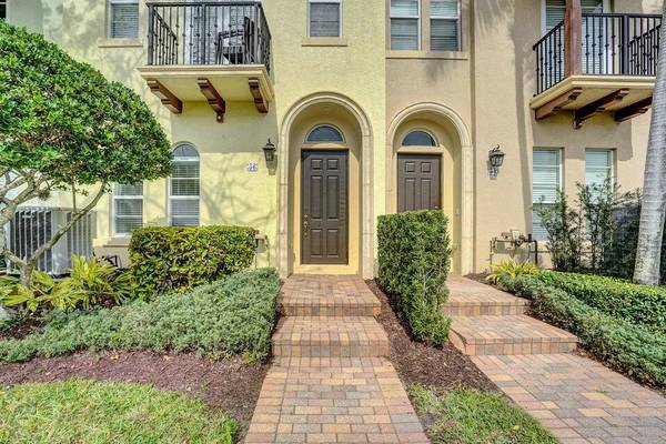 56 Via Floresta DR 56, Boca Raton, FL 33487