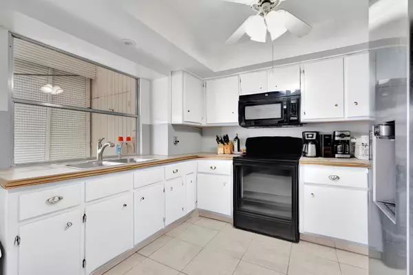 Palm Beach Gardens, FL 33410,3154 S Meridian WAY 2