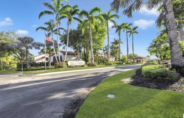 Boca Raton, FL 33486,5691 Fox Hollow DR A