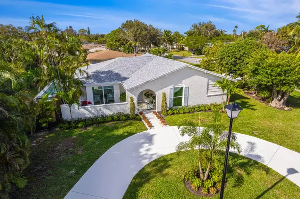 Tequesta, FL 33469,1604 Seabrook RD