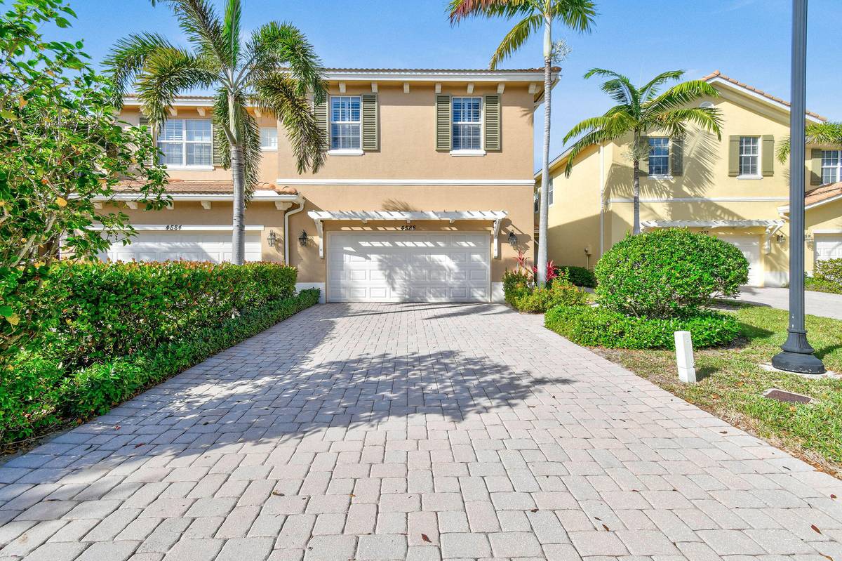 Palm Beach Gardens, FL 33418,4588 Cadiz CIR