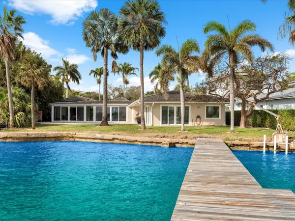 714 S Lake DR, Lantana, FL 33462