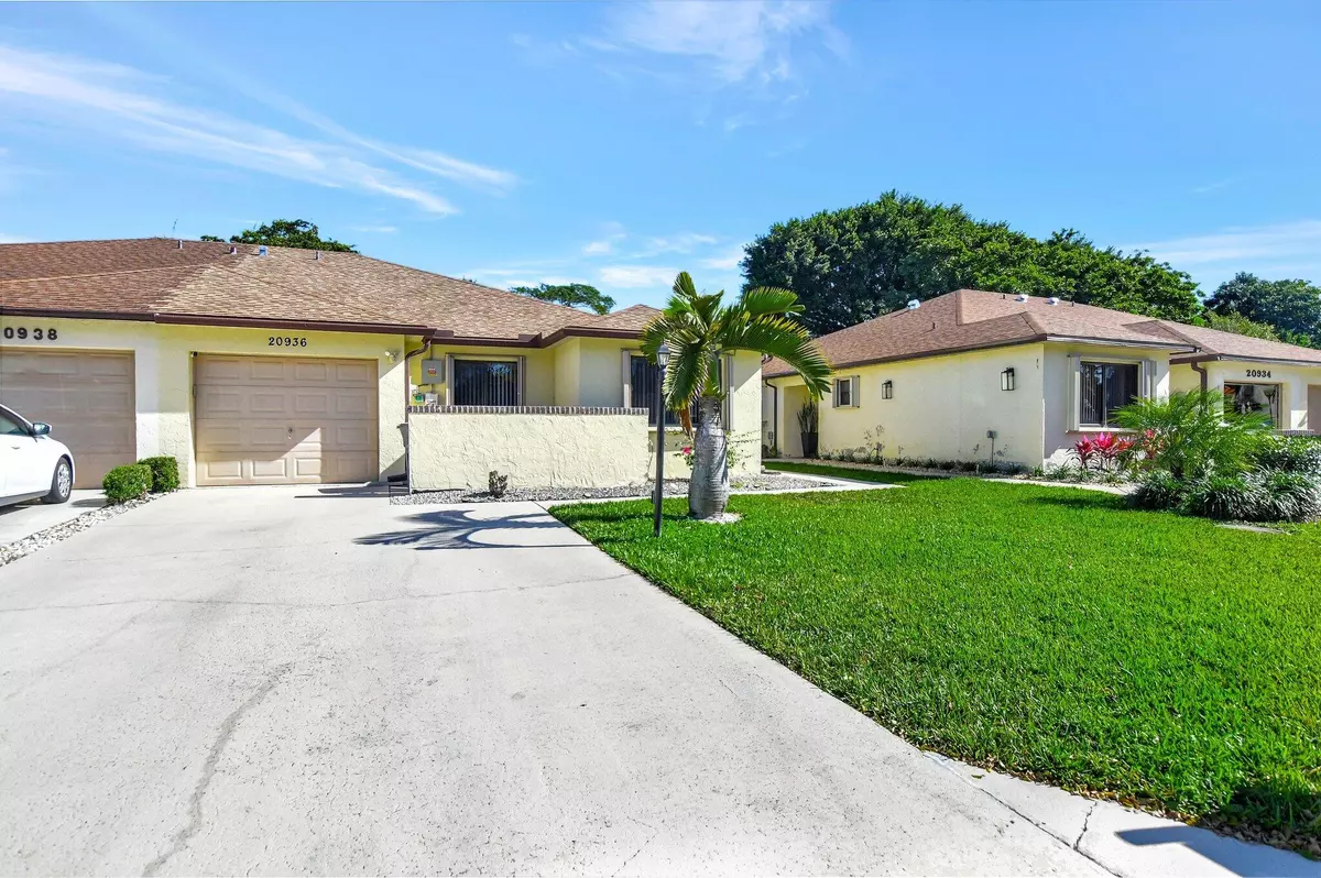 Boca Raton, FL 33433,20936 E Concord Green GN