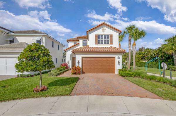 Palm Beach Gardens, FL 33418,166 Bonnette Hunt Club LN