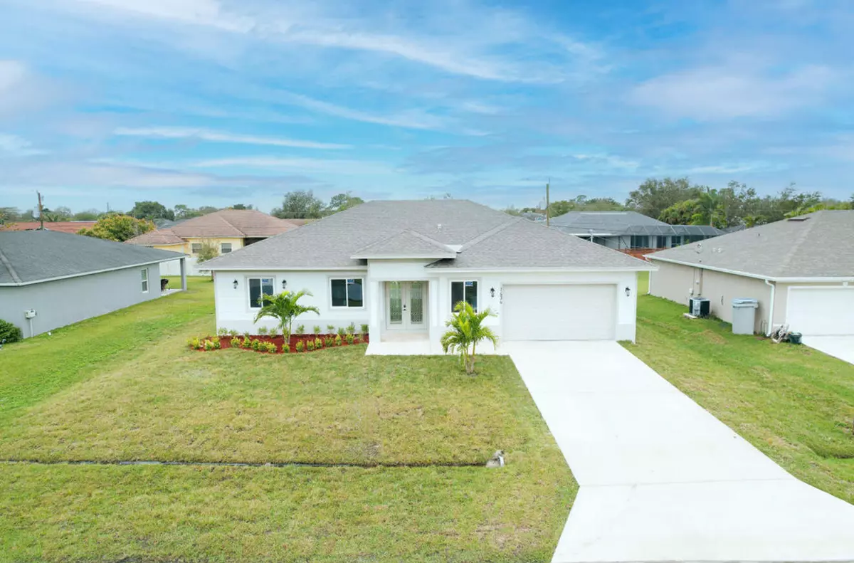 Port Saint Lucie, FL 34953,1434 SW Oriole LN