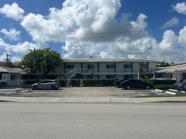 330 W Camino Real RDG 11, Boca Raton, FL 33432