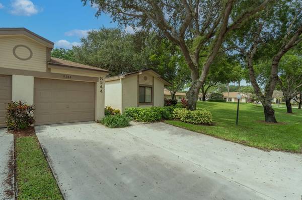 Boca Raton, FL 33496,8244 Whispering Palm DR