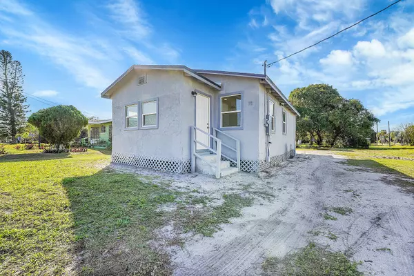 Fort Pierce, FL 34950,711 N 17th ST