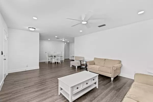 Royal Palm Beach, FL 33411,12575 N 58th PL