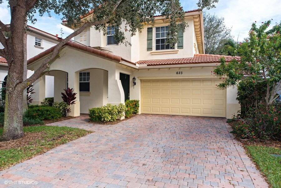 Palm Beach Gardens, FL 33410,623 Castle DR