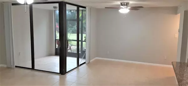 Delray Beach, FL 33444,820 Lavers CIR G104