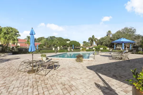 Palm Beach Gardens, FL 33418,856 Windermere WAY