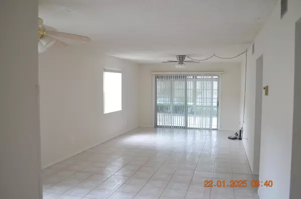 Port Saint Lucie, FL 34952,8 Lake Vista TRL 102