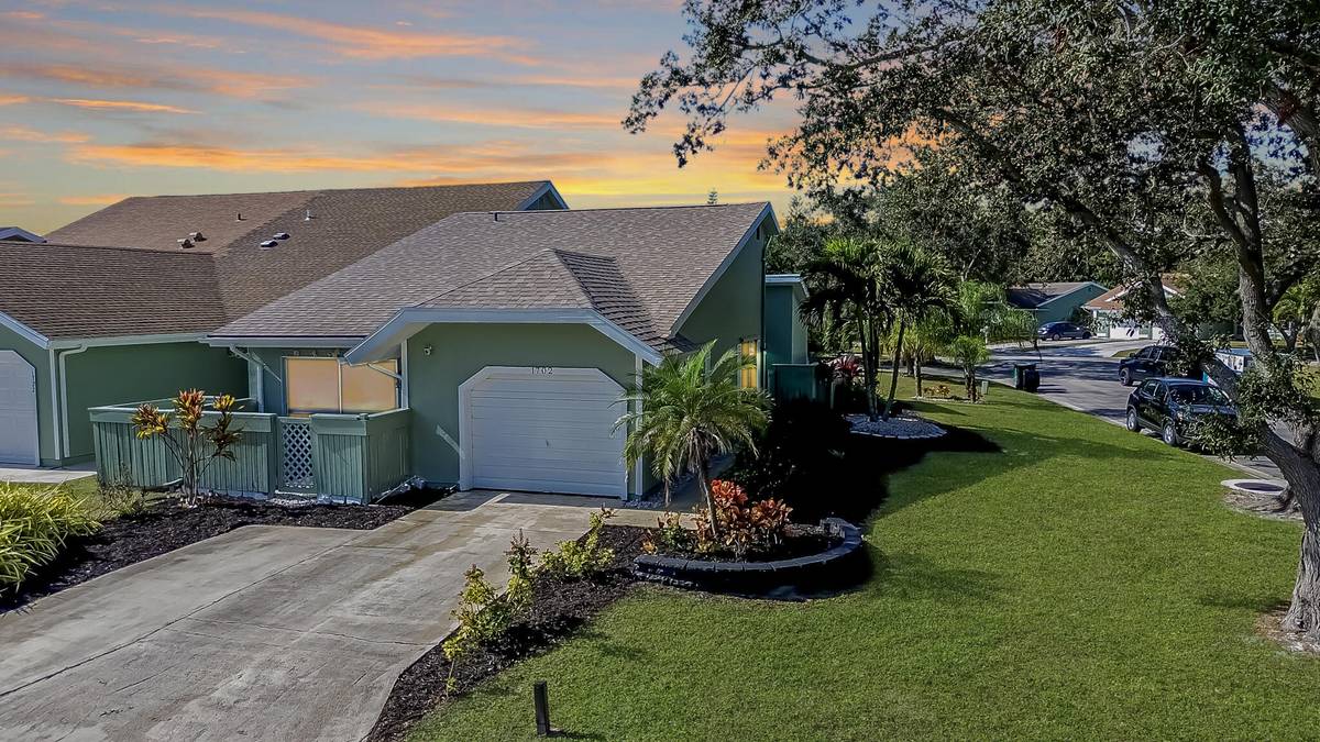 Port Saint Lucie, FL 34952,1702 SE Balmoral CT