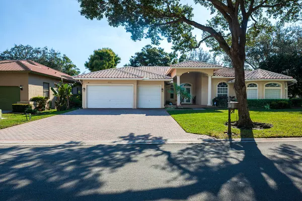 4323 NW 67th AVE, Coral Springs, FL 33067