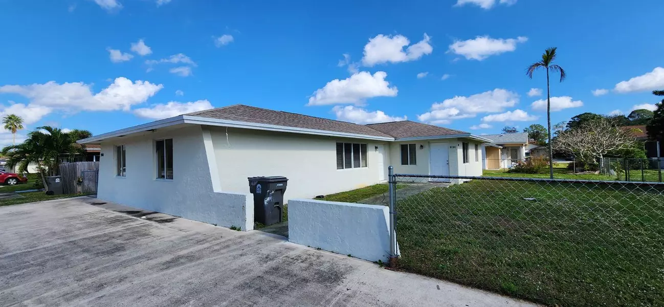 9164 W Highland Pines BLVD, Palm Beach Gardens, FL 33418